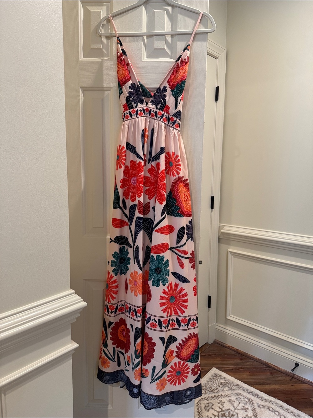 Women’s beautiful maxi dress NWOT